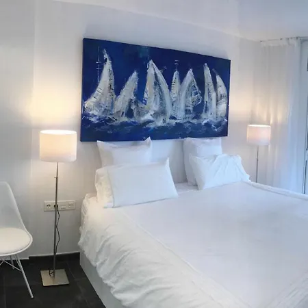 Cala Llevado Luxury En Un Crucero