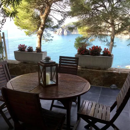 Cala Llevado Luxury En Un Crucero * Tossa de Mar